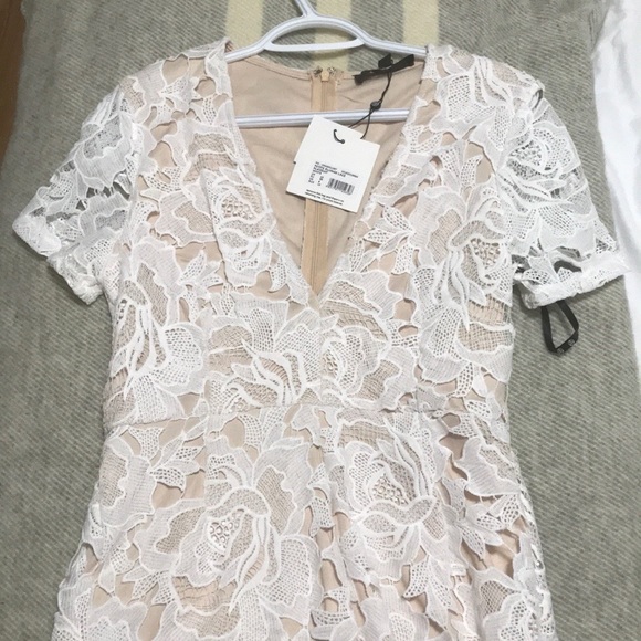 Missguided Lace Playsuit - Picture 2 of 3